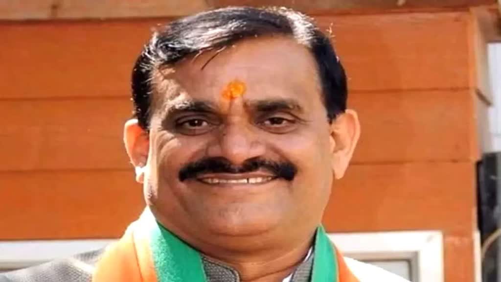 VD Sharma: बीजेपी प्रदेश अध्यक्ष वीडी शर्मा आज करेंगे बागेश्वर धाम में दर्शन, कन्या विवाह में होंगे शामिल