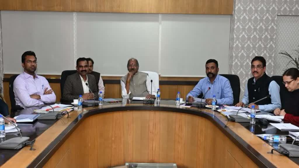 CG NEWS : राजिम में कुंभ मेले को भव्य तरीके से मनाने के साथ ही प्रदेश की विरासत सिरपुर को वर्ल्ड हेरिटेज साइट में करेंगे शामिल , इन स्थानों का हिल स्टेशन के रूप में किया जायेगा  विकास ...