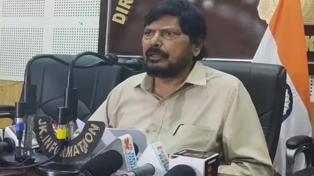 IIT Bombay Student Suicide: रामदास आठवले बोले - दर्शन सोलंकी के साथ हुआ जातिगत भेदभाव ,मौत की जांच होनी चाहिए