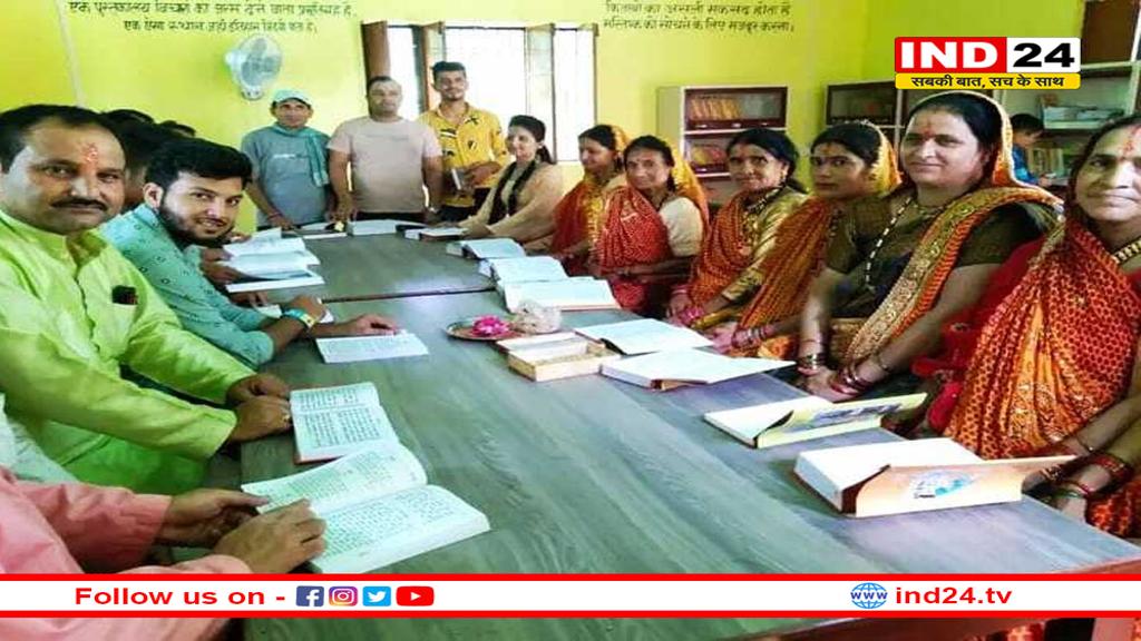 लाइब्रेरी समय में कटौती पर भड़के छात्र, एसडीएम को सौंपा ज्ञापन