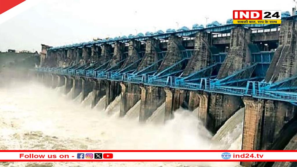 MP में भारी बारिश से नदी-नाले उफान पर.....चंदेरी के पास पुल डूबा, यूपी जाने वाला रास्ता बंद