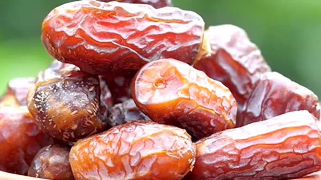 रोज करें खजूर का सेवन, मिलेंगे चमत्कारिक फायदे