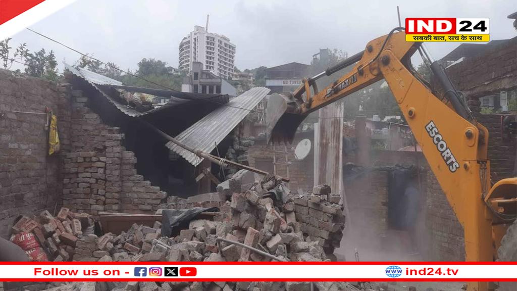 एनजीटी ने मलिन बस्तियों पर बुलडोजर चलाने के दिए आदेश, सरकार पहुंची सुप्रीम कोर्ट