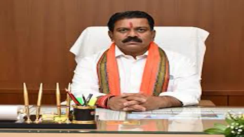 CG NEWS :  डिप्टी सीएम शर्मा ने स्वास्थ्य मंत्री को लिखा पत्र, कोविड केयर सेन्टर को 100 बेड अस्पताल में अपग्रेड करने का दिया सुझाव