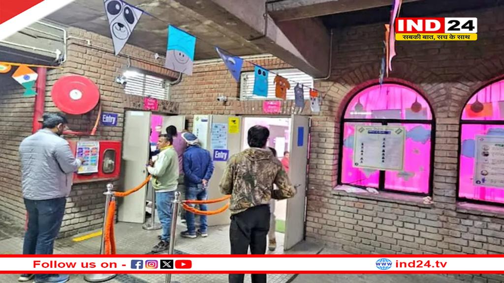 दिल्ली चुनाव-70 सीटों पर वोटिंग जारी,राहुल गांधी और एस जयशंकर ने डाला वोट