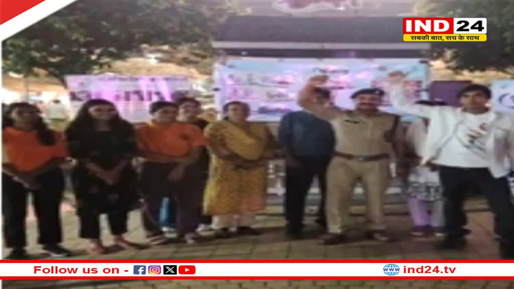 इंदौर पुलिस ‘मैं भी हूं अभिमन्यु’ अभियान नुक्क्ड़ नाटक के द्वारा लोगों को महिलाओं की सुरक्षा को लेकर कर रही जागरूक
