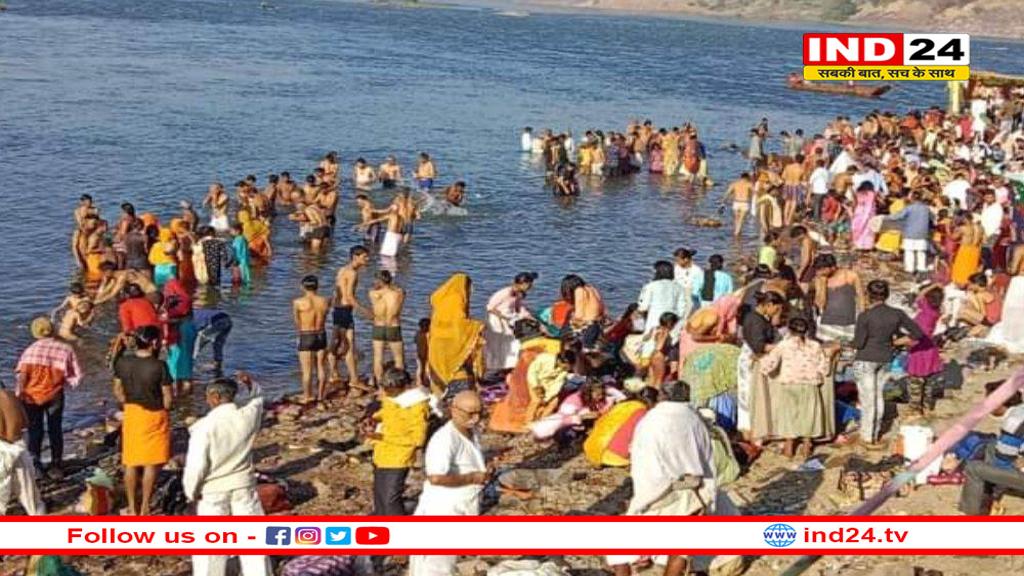 ओंकारेश्वर में भूतड़ी सर्वपितृ मोक्ष अमावस्या का विराट मेला