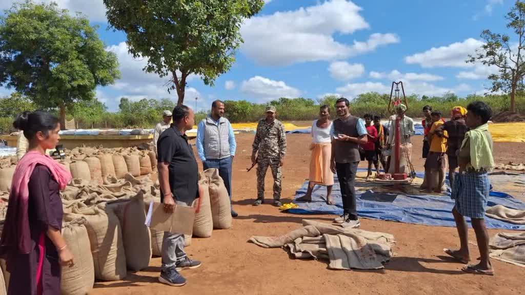 CG NEWS :  धान खरीदी में लापरवाही! धान खरीदी केंद्र के प्रबंधक के निलंबन के निर्देश, कलेक्टर ने किया था निरीक्षण.....