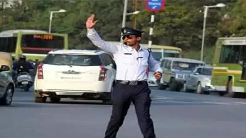 CG NEWS : ट्रैफिक से निजात दिलाने पुलिस की नई पहल, अब महाराणा प्रताप से रिंग रोड 2 में न बसें खड़ी होंगी न ऑटो