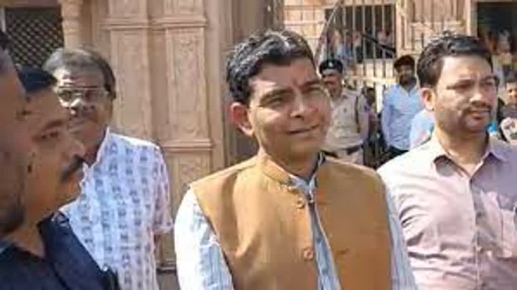 CG NEWS :  5 वर्षों में खिलाडियों को कई तरह की तकलीफों का सामना भी करना पड़ रहा था ऐसे में अब उनके लिए एक बड़ी खुशखबरी है : मंत्री टंकराम वर्मा.....