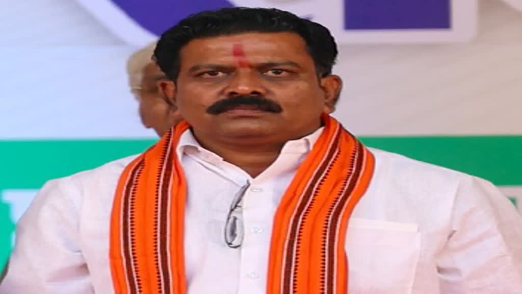 CG NEWS :  सुरक्षाबलों और नक्सलियों के बीच मुठभेड़ पर गृह मंत्री विजय शर्मा का बयान, कहा -6 नक्सलियों के शव बरामद, तलाशी अभियान जारी....