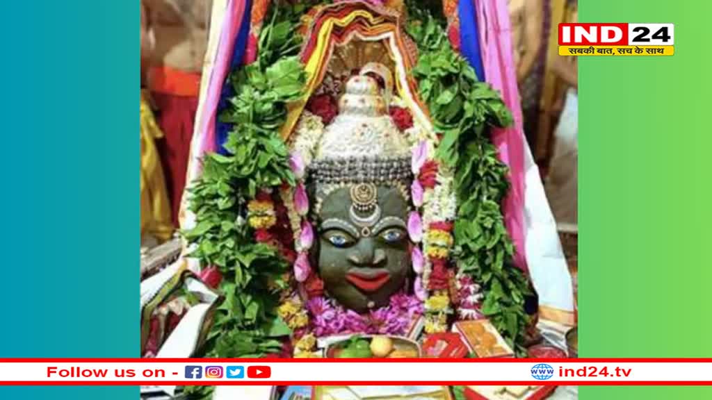 बिल्वपत्र की माला पहनकर हरियाली अमावस्या पर सजे बाबा महाकाल