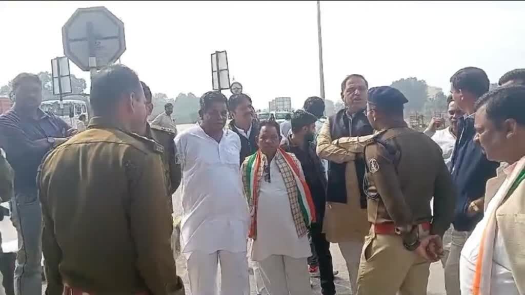 CG NEWS : राज्य में हसदेव जंगल की कटाई को लेकर गरमाई सियासत, कांग्रेसी नेताओं और पुलिस अधिकारियों के बीच तीखी नोक झोंक ....