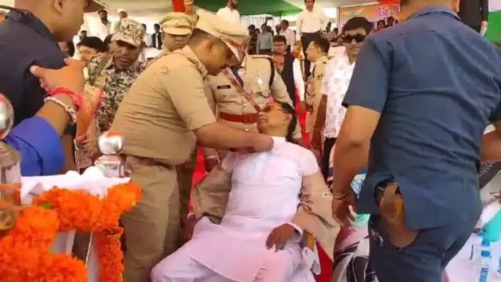 CG NEWS : मुख्यमंत्री के संदेश वाचन के दौरान विधायक की बिगड़ी  तबीयत, हुआ बेहोश,अस्पताल में भर्ती....