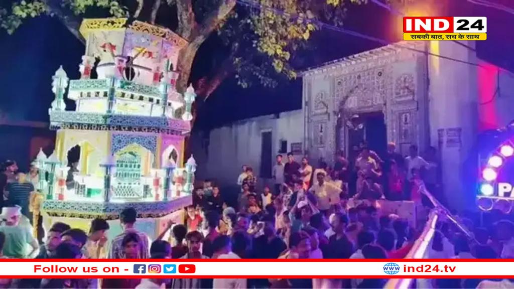 मंदिर के सामने झुके ताजिए और पुजारी ने दिया आशीर्वाद