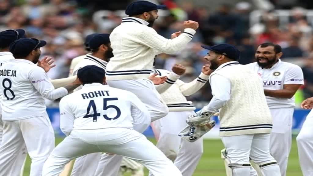 ICC Rankings: टीम इंडिया तीनों प्रारूपों में बनी नंबर-1, भारतीय क्रिकेट इतिहास में पहली बार रैंकिंग लिस्ट में शीर्ष पर