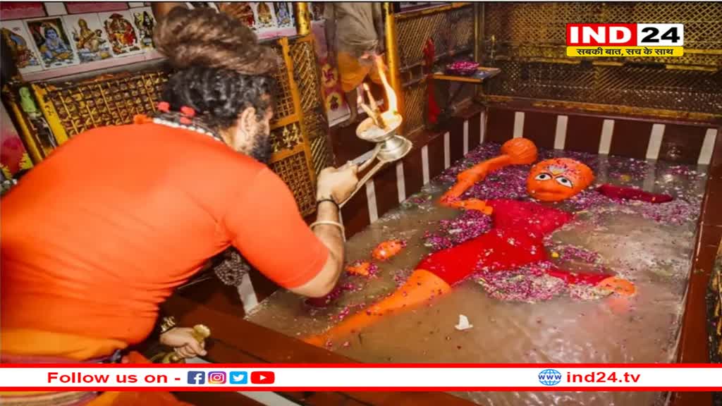 प्रयागराज का वह मंदिर जहां हनुमान जी हैं लेटे हुए, इस प्रतिमा का चमत्कार देखकर मुस्लिम शासक भी हुआ था हैरान