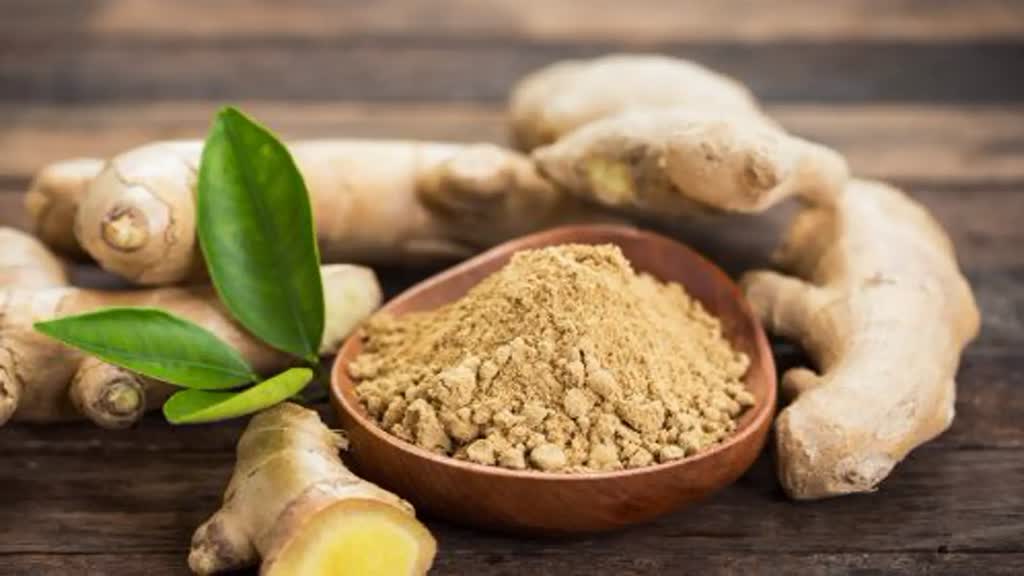 Health Tips: पोषक तत्वों से भरपूर है अदरक, वजन कम करने में है मददगार 