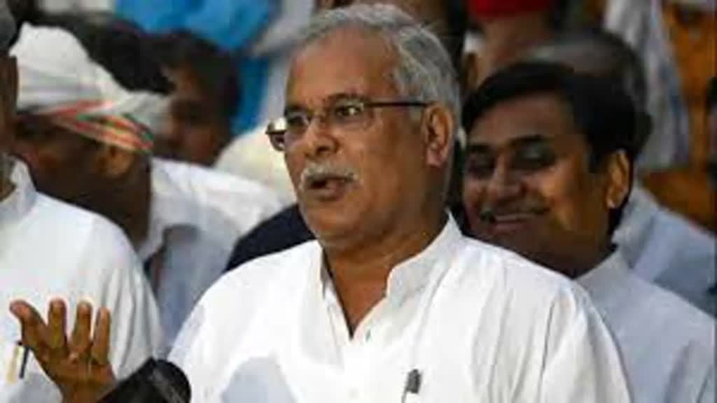 CG NEWS : सोशल मीडिया पर दिखा सीएम भूपेश बघेल का मजाकिया अंदाज। 