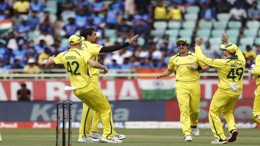 Ind vs Aus: 117 पर सिमटी भारतीय पारी, Mitchell Starc ने झटके 5 विकेट