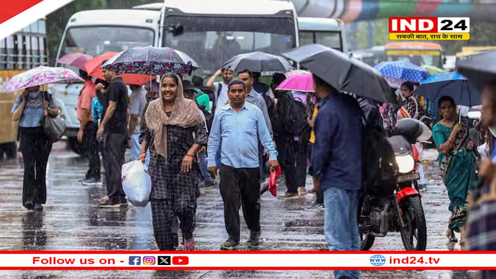 यूपी के कई जिलों में भारी बारिश और वज्रपात का अलर्ट, नदी-नालों का बढ़ा जलस्तर