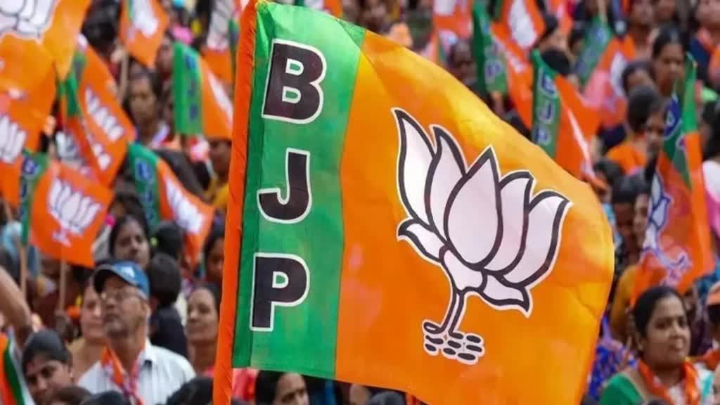 CG NEWS : देवजी भाई पटेल ने टिकट न मिलनें से जताई नाराजगी, सोशल मीडिया में बदला अपना पदनाम.....