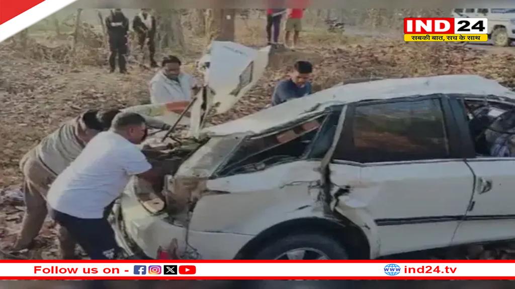 महाकुंभ जा रहे श्रद्धालुओं की कार पुलिया से टकराई, 2 की मौत