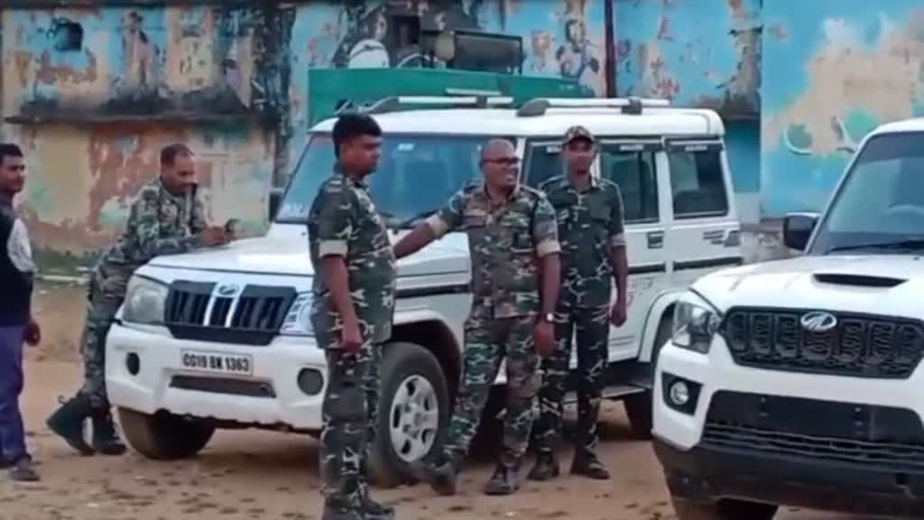 CG NEWS : चुनाव से पहले रेंगावही में नक्सलियो ने किया IED ब्लास्ट, IED की चपेट के आने से 2 जवान घायल 