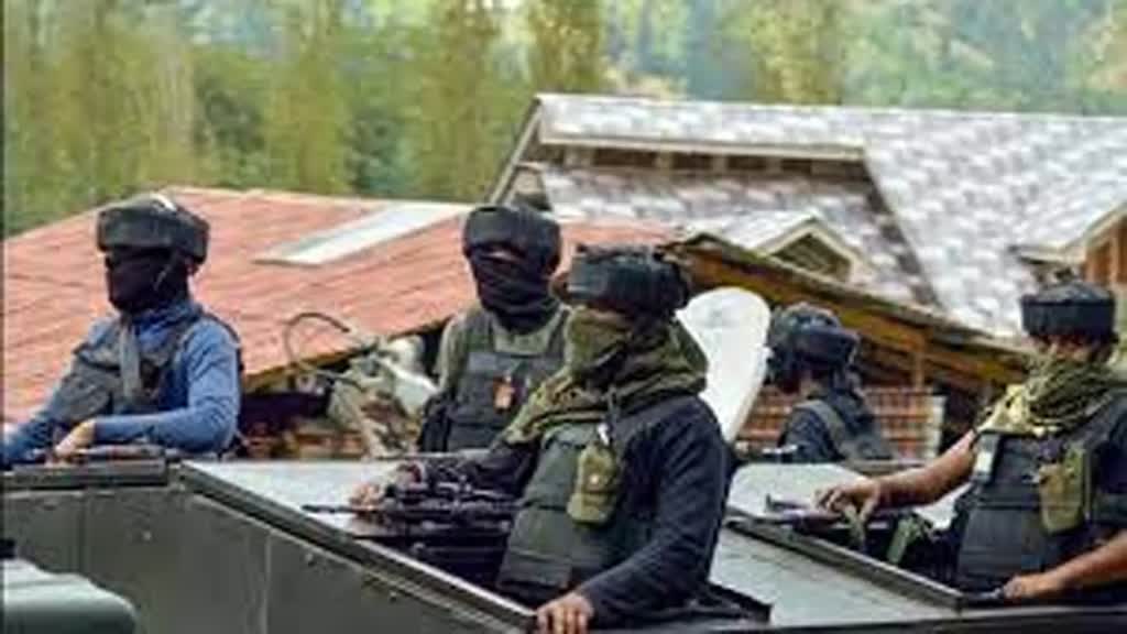 Anantnag Encounter में सेना को मिली बड़ी कामयाबी, लश्कर आतंकी उजैर खान को किया ढेर