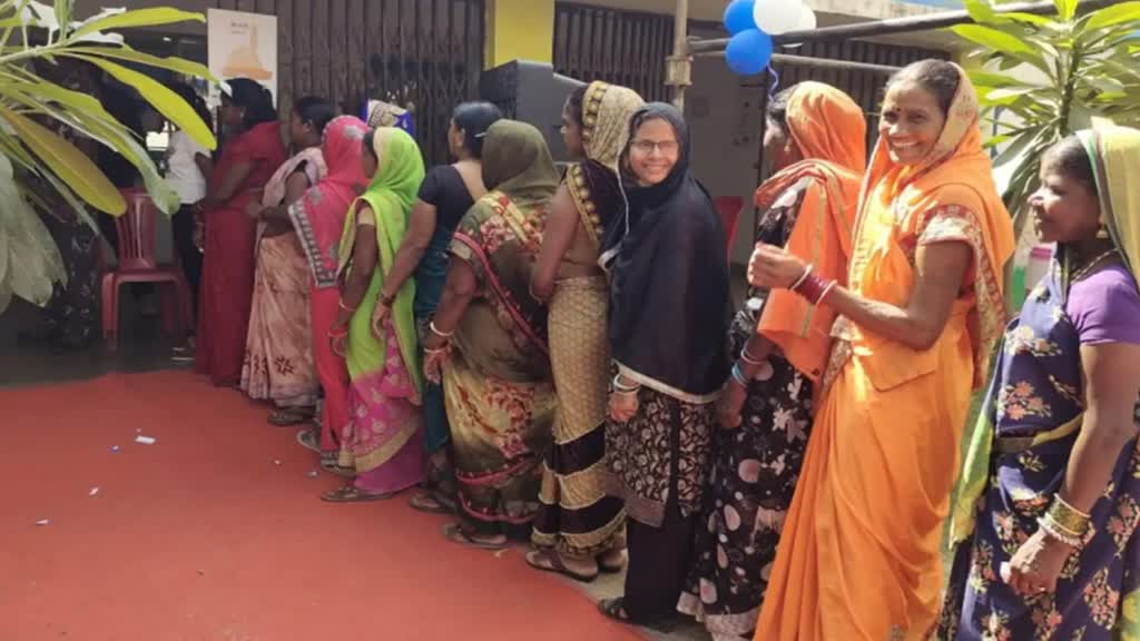 CG NEWS : बस्तर लोकसभा सीट के लिए कड़ी सुरक्षा के बीच Voting जारी, महिला मतदाताओं में उत्साह, सुबह 9 बजे तक 12 प्रतिशत मतदान 