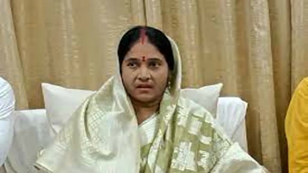 चुनाव से पहले बढ़ सकती है बीजेपी की मुश्किलें ! इस नेता ने छोड़ा पार्टी का साथ