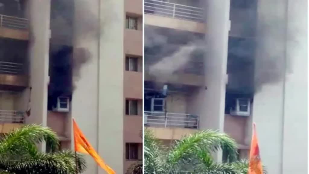 CG NEWS : राजधानी के आशियाना अपार्टमेंट में लगी भीषण आग…दमकल की गाड़ियां मौके पर मौजूद