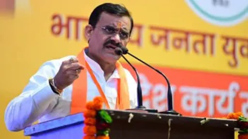 शिवपुरी में मुस्लिम युवकों द्वारा दलितों को मारने की घटना आई सामने, वीडी शर्मा ने कांग्रेस पर कसा तंज