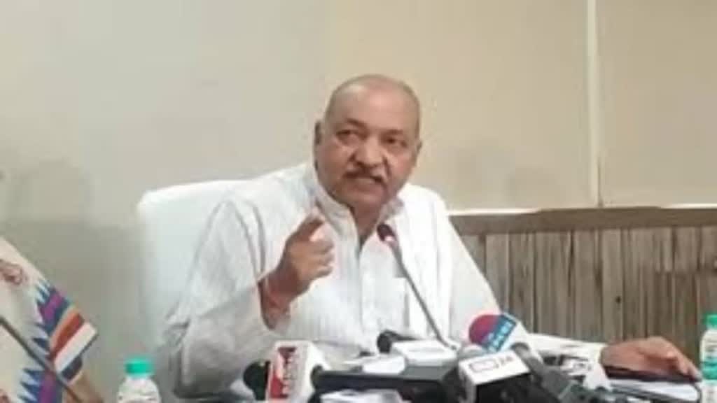 CG NEWS :  PM MODI के वार पर कृषि मंत्री का पलटवार, रविंद्र चौबे बोले- झूठ की राजनीति से किसानों को बरगलाया नहीं जा सकता