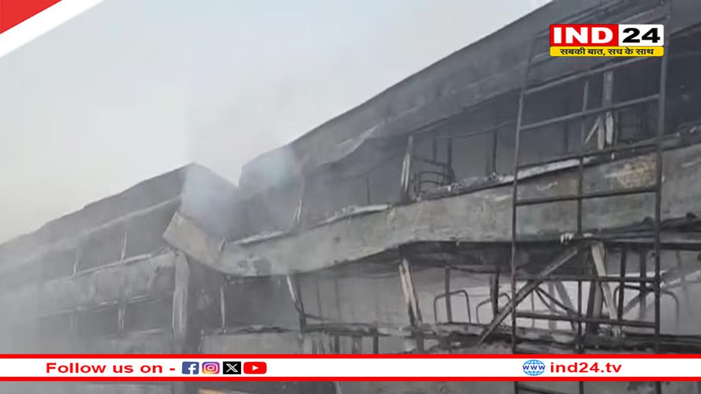 दिल्ली-आगरा एक्सप्रेसवे, घने कोहरे में एक के बाद एक टकराईं 7 बसें, कई में लगी आग