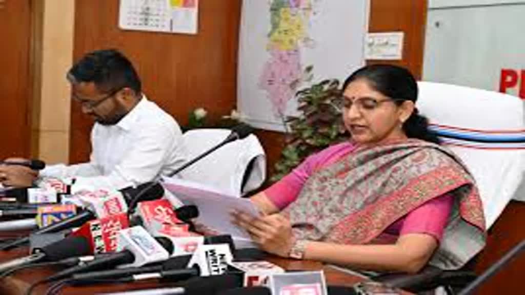 CG NEWS : आज मतगणना की तैयारियों के संबंध में  CEO रीना बाबासाहेब कंगाले करेंगी प्रेस कांफ्रेंस 