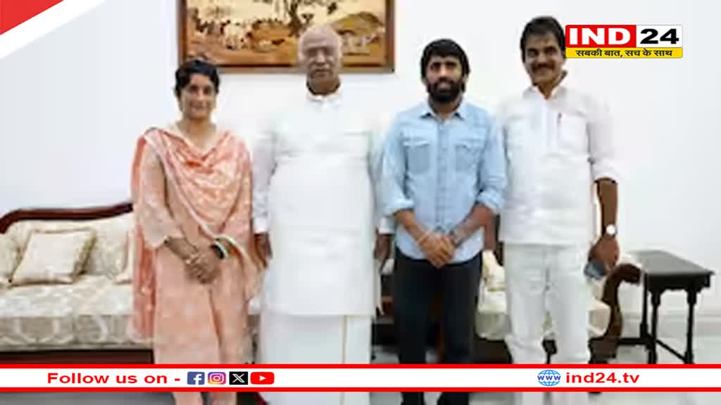 विनेश-बजरंग अब हुए कांग्रेसी, हरियाणा चुनाव से पहले थामा 'हाथ' 