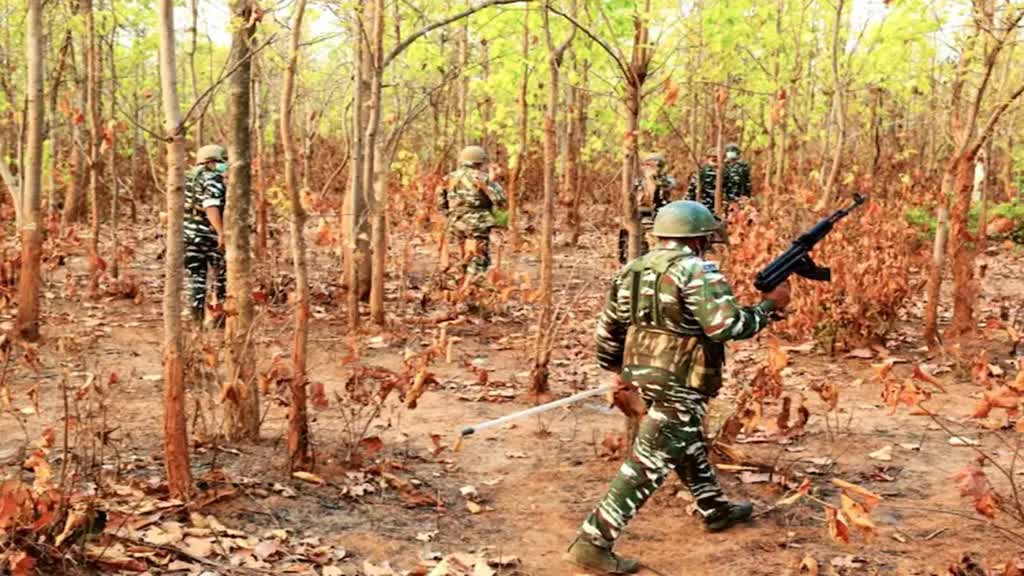 CG NEWS :  बीजापुर में पुलिस को मिली बड़ी सफलता,मुठभेड़ में 3 हुआ ढेर, AK 47 हथियार बरामद