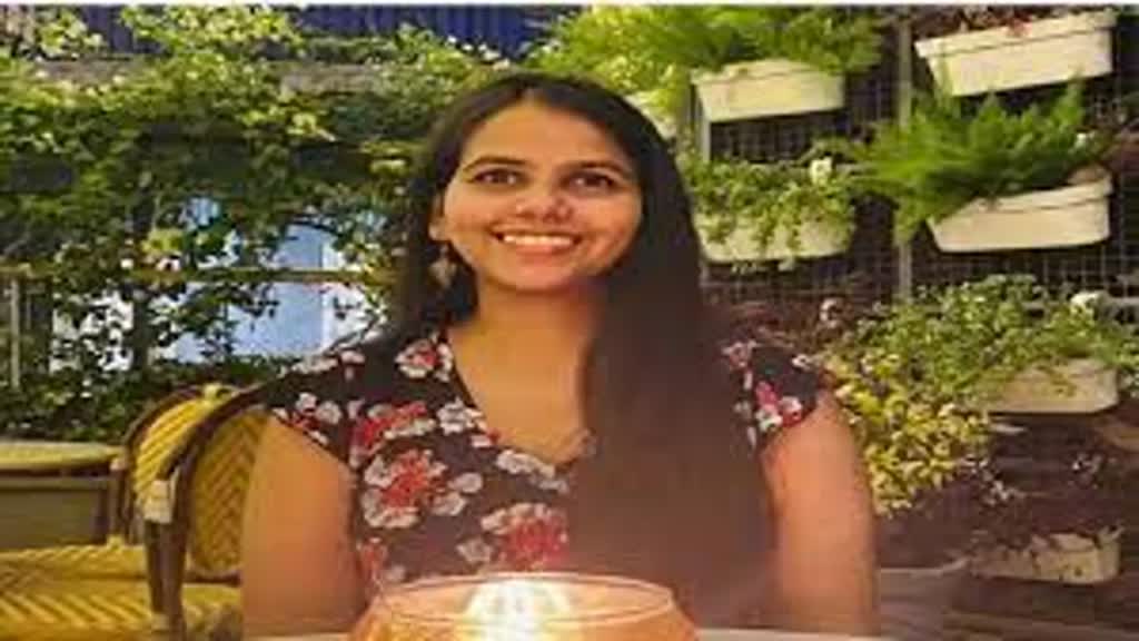 इशिता किशोर कौन है, जानिए उसकी पढ़ाई और IAS बनने की कहानी