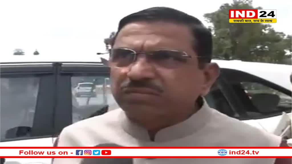 'हम किसी को निशाना नहीं बना रहे, विपक्ष माहौल बनाना चाहता है'- केंद्रीय  मंत्री प्रहलाद जोशी 