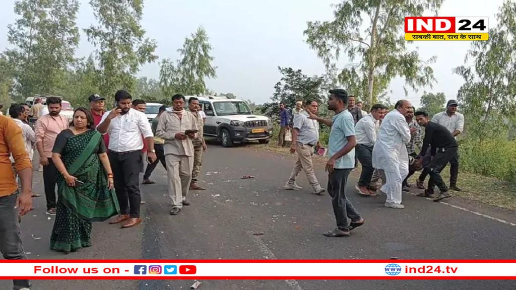 MP में रोड पर तड़प रहे लोगों को देख कलेक्टर मैडम ने रूकवाई गाड़ी और साथ ले गईं अस्पताल