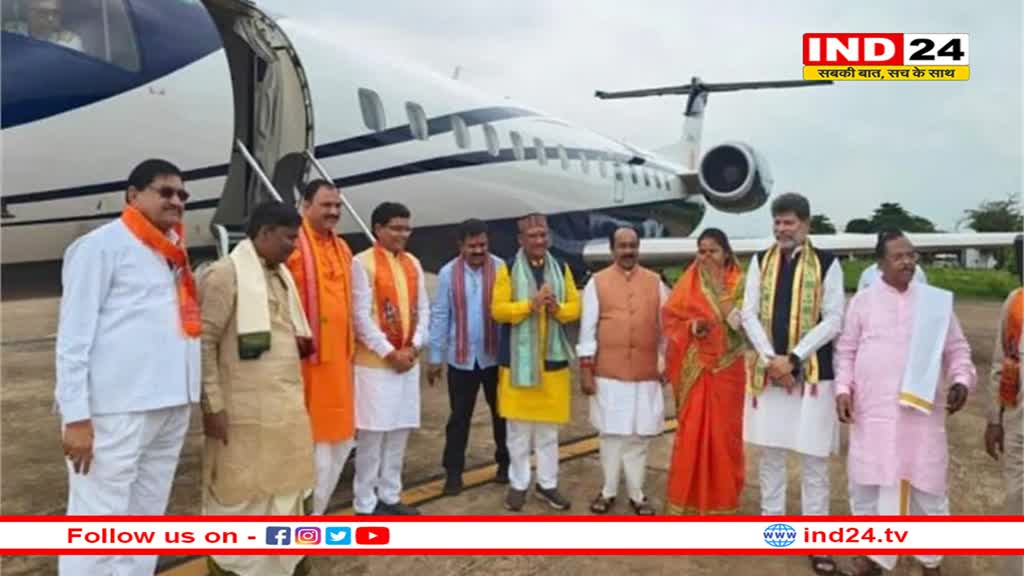 मंत्रिमंडल के साथ अयोध्या पहुंचे CM विष्णु देव, शबरी के बेर और इन सामग्रियों को भेंट कर की पूजा- अर्चना 