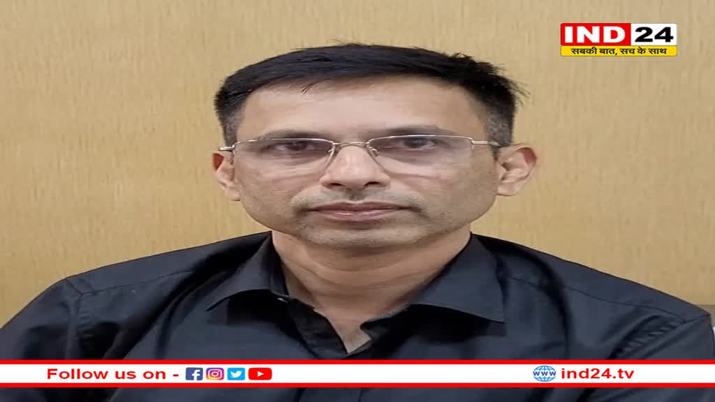 शिक्षक ने मतदान करने का फोटो सोशल मीडिया पर डाला, कलेक्टर ने कर दिया निलंबित