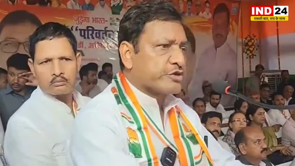   बिहार कांग्रेस अध्यक्ष अखिलेश प्रसाद सिंह ने जनता से कहा - हमारी लड़ाई गणेश जी को दूध पिलाने वालों से है