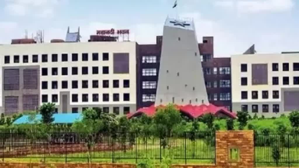 CG NEWS :  छत्तीसगढ़ में टैक्स चोरी रोकने बनेगा सतर्कता प्रकोष्ठ, मुद्रांक विभाग में विजिलेंस सिस्‍टम लागू, आदेश हुआ जारी 