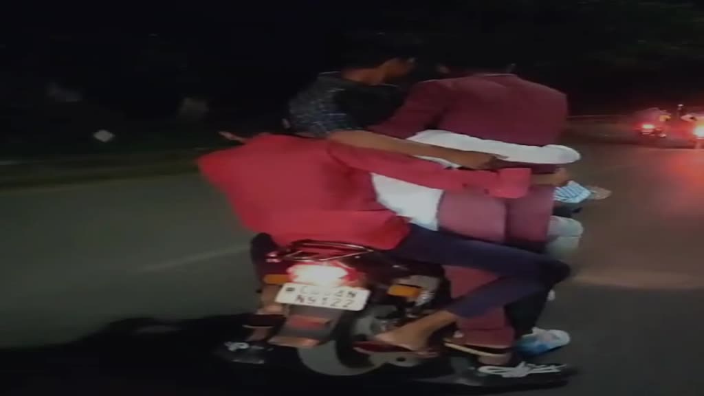 CG NEWS : राजधानी में नाबालिगो का खतरनाक तरीके से ,बाइक चलाते वीडियो आया सामने..