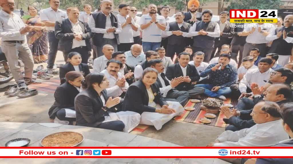 Lawyers Strike in Bhopal: भोपाल में वकीलों की हड़ताल, न्यायालय के गेट पर जमे अधिवक्ताओं ने रोका पक्षकारों का रास्ता