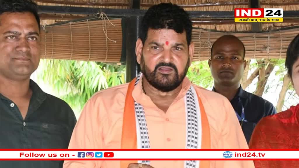 जिस वकील ने निर्भया के लिए मांगा था इंसाफ, वही सांसद बृजभूषण का कर रहे बचाव 