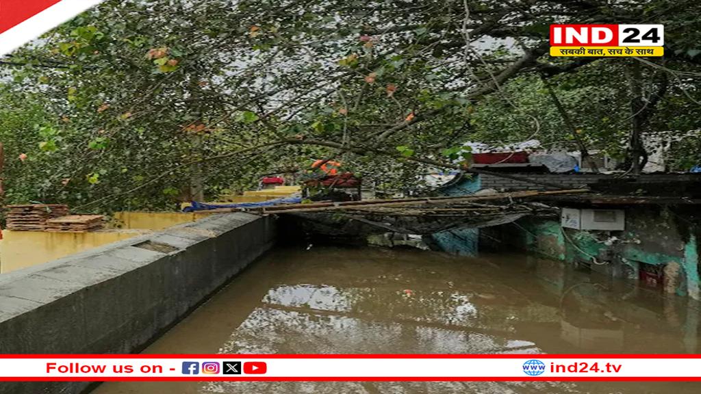 बस्तियां डूबी, घरों में पानी....दिल्ली में यमुना का जलस्तर अभी भी डेंजर लेवल के ऊपर