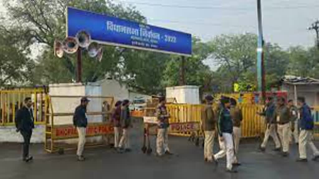 सात सीटों पर मतगणना जारी, भोपाल में कमल का वर्चस्व  कायम भाजपा 5 और कांग्रेस 2 पर आगे